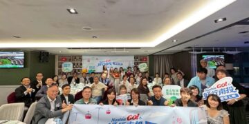 破萬份摺頁搶光！南投挺進「香港運動消閒博覽會」 台灣好行搶攻港澳自由行市場