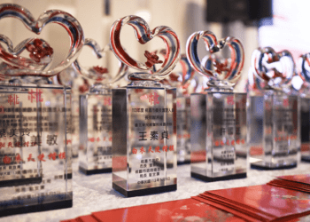 桃園市113年度優良暨資深護理人員表揚 王明鉅肯定醫療精神