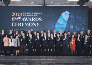 郭智輝部長：深化跨國合作 掌握商機 經濟部電子資訊採購年增3% 連破2,000億美元