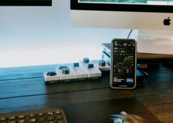 台股迎電子旺季，高股息基金搶資本利得時機到？