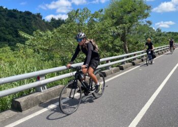 4天騎乘200公里　世展會帶領青少年挑戰縱騎花東自信蛻變