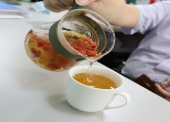 秋燥發威民眾膚乾癢難耐　彰化醫院中醫師教民如何擺脫困擾