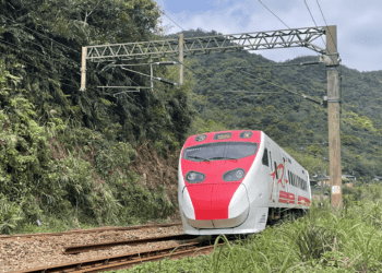 鐵道迷最愛 瑞猴自行車道自然景觀與隧道冒險等你來