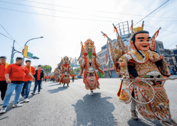 桃園信仰盛事 西廟城隍遶境巡城 張善政：全力支持在地文化傳承