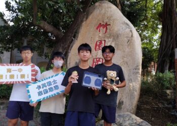 南一中與中一中共推聯名大學T　「爭一中」變成「真一中」