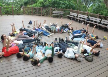 大手牽小手探訪美崙山  東華附小幼兒園班親荒野遊