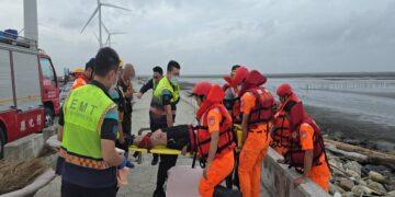 海巡獲報即刻救援暈厥民眾 呼籲颱風期間慎防水域危險