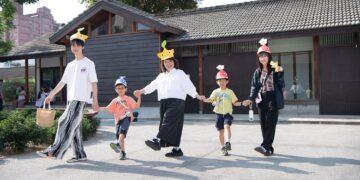 舊監宿舍群「木日小市」皮友齊聚　漫遊木都歡度母親節
