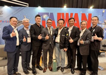 翁章梁率團參訪波蘭國防展　拓展嘉義無人機國際合作