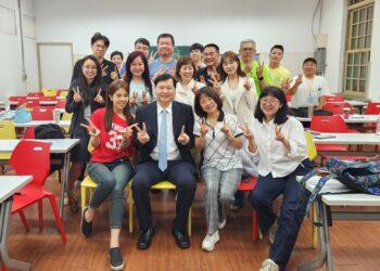 成大管理顧問班開課 藝群集團王正坤授課策略管理