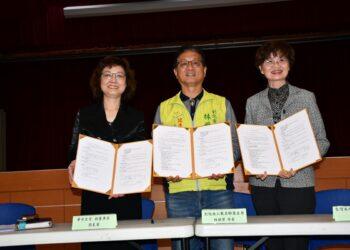 影音/彰化無人載具聯盟布局美歐供應鏈 林世賢簽署三方策略合作備忘錄