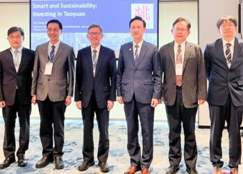 王明鉅率團拜訪新加坡 促進兩地經貿合作