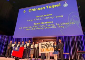 台灣代表隊於第38屆國際青年物理學家競賽 勇奪銀牌獎