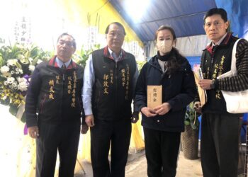 臺中市霧峰分局巡佐林志凱因公死亡 警專校友總會派員致贈慰問金