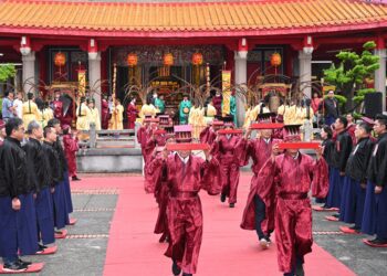 宜蘭孔廟祭孔典禮 孝行獎楷模楊琇慧擔任節孝祠主祭官