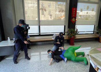 影音／「龍」年到竟有歹徒騎恐「龍」搶銀行？　田中警金融防搶演練強化緊急應變