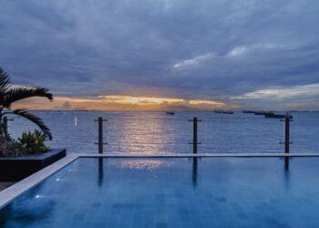 跨年來馬尼拉晨麗渡假城 欣賞世界十大夕陽美景聽天后Lea Salonga演唱