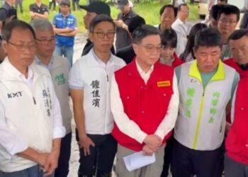 屏東豪雨成重災區 卓榮泰視察排水工程與農損