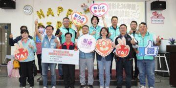 影音/拼初選不忘做公益 黃秀芳引資源顧長輩