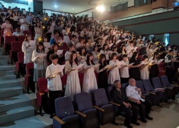 溫馨五月成人禮　聖母醫專三年級學子轉大人