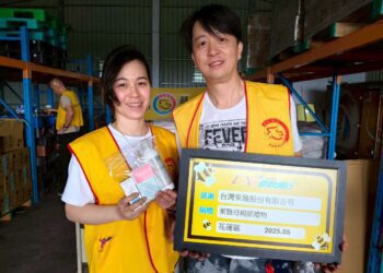 關懷弱勢家庭孩子也陪伴他們的媽媽　1919攜手企業為陪讀班孩子預備母親節禮物