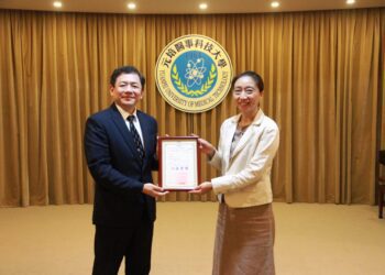 元培醫事科大新任副校長由黃曉令出任　王綮慷：攜手同心朝向永續發展目標前進