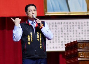 做自己生命中的守護者   警專校友總會榮譽總顧問蔡彰鍠專題演講  
