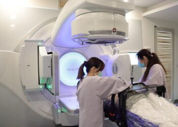 婦女乳房腫脹疼痛 檢查醫師發現竟是罕見的肺癌轉移