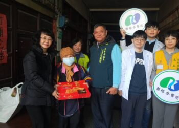 郭綜合關懷獨居長者歲末冬寒送暖更溫馨