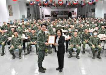 王惠美關心台南彰化子弟兵　叮囑役男鍛鍊身體快樂當兵平安退伍