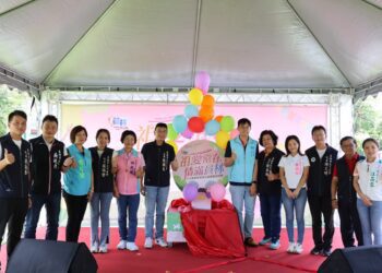 影音/員林慶祝祖父母節　感恩就要大聲說出來 喚起子女父母感恩與關懷