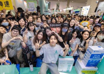 寵貓男神坤達 現身寵物展 擔任毛孩時代一日店長 分享寵物相處之道