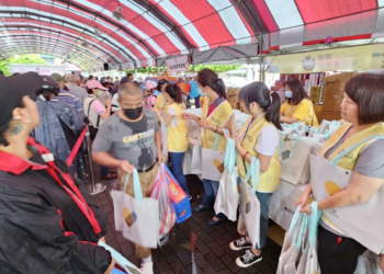 朱惕之感謝淡水協會17年愛心奉獻 助弱勢過好節