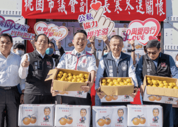 愛心不間斷 李曉鐘副議長16年捐贈柳丁 桃園副市長致謝感動