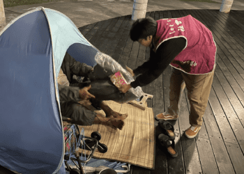 全台溫度骤降 新北市社會局緊急行動 街友溫馨安置計畫啟動中