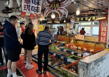 新北魚市「歲末海鮮滿額贈」20 日開跑 龜吼、富基兩大市集好禮拿不完