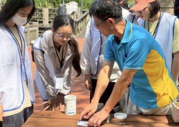 新莊少年福利服務中心推動暑期志工活動　帶領在地少年參與淨溪與青銀共融服務