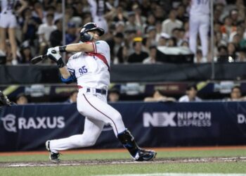 影/《世界12強》「峰砲炸裂」仍難敵日本武士 台灣1:3惜吞預賽首敗