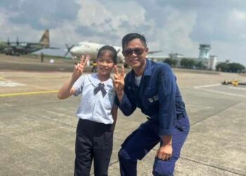 嘉義空軍基地小小解說員秀集訓成果　軍職父驚喜現身