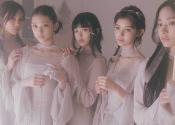 跟著韓國熱門隱形眼鏡品牌OLENS一起打造《NewJeans x Y2K》完美造型