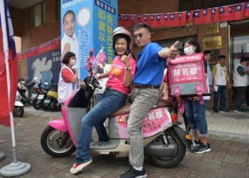 騎「福遍達」參加侯友宜競總祈福儀式　陳若翠：選戰進入衝刺階段