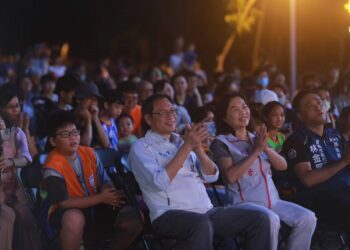 屏東藝文與環保結合展演　蘇清泉提生育補助政見吸睛