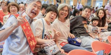 新北市舉辦模範父親表揚大會　三位父親展現堅韌父愛感動人心