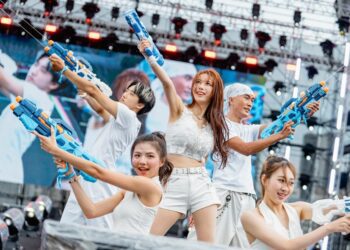 李雅英濕身開場！高雄啤酒音樂節熱力引爆　預估三日湧9.5萬人、產值上看3億元