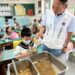 關切學生健康 議長走進校園與學生同享營養午餐