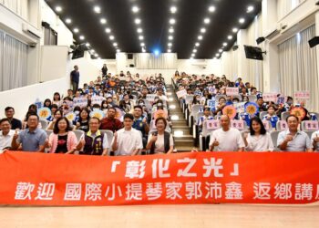 郭沛鑫小提琴家音樂講座 激勵音樂班學子勇敢追尋夢想