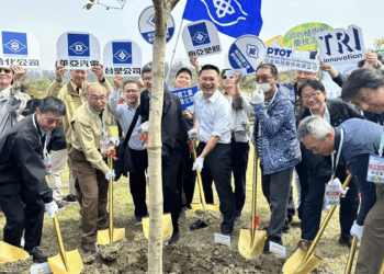 桃園植樹節升級 「百業共植」攜手企業種下永續綠意