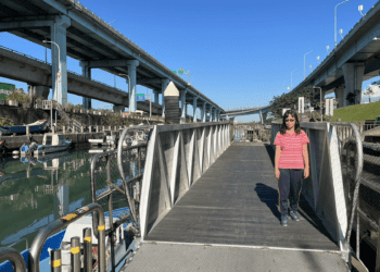 商港路浮動橋重生 與家人散步看漁船的好去處