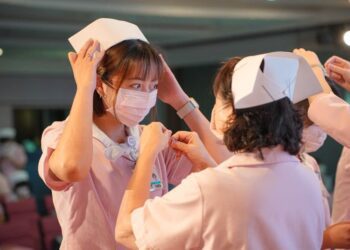 義守大學響應512國際護師節　舉辦加冠典禮鼓勵學生不斷精進