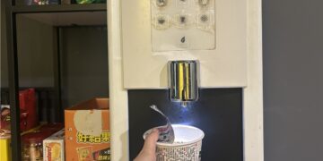 熱水泡不熟泡麵竟成離職導火線　專家：真正流失的是員工對企業的信任